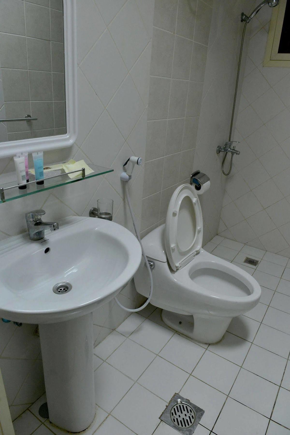 Al Mawasem Al Arbaa ApartHotel Jubail Bagian luar foto